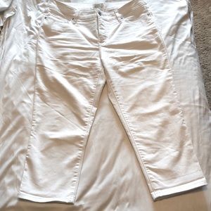 White capris made by St John’s Bay size 12